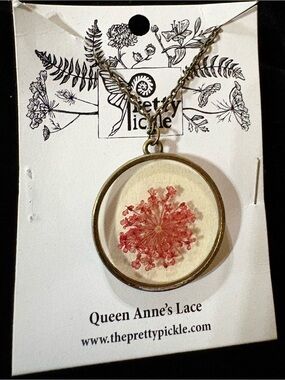 Botanical Resin Pendant Necklace with Flower